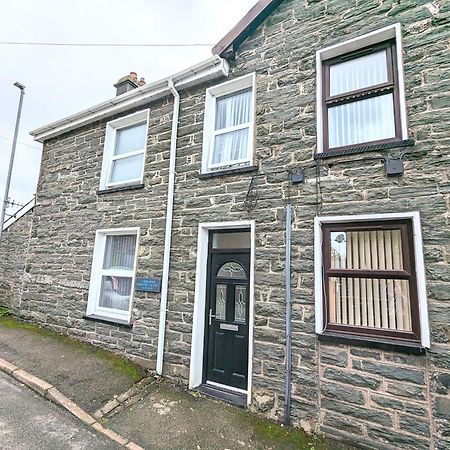 Cheerful 2 Bed Home With Mountain Views Blaenau Ffestiniog Eksteriør bilde